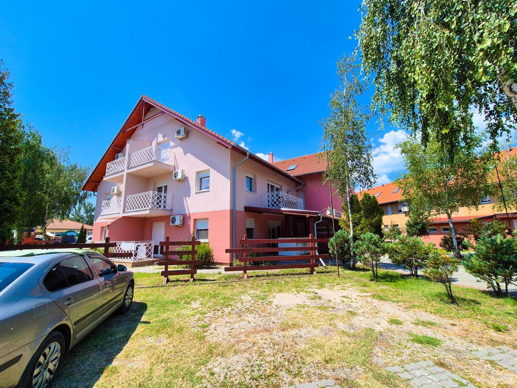 Ildiko Apartmanhaz Замарди Экстерьер фото