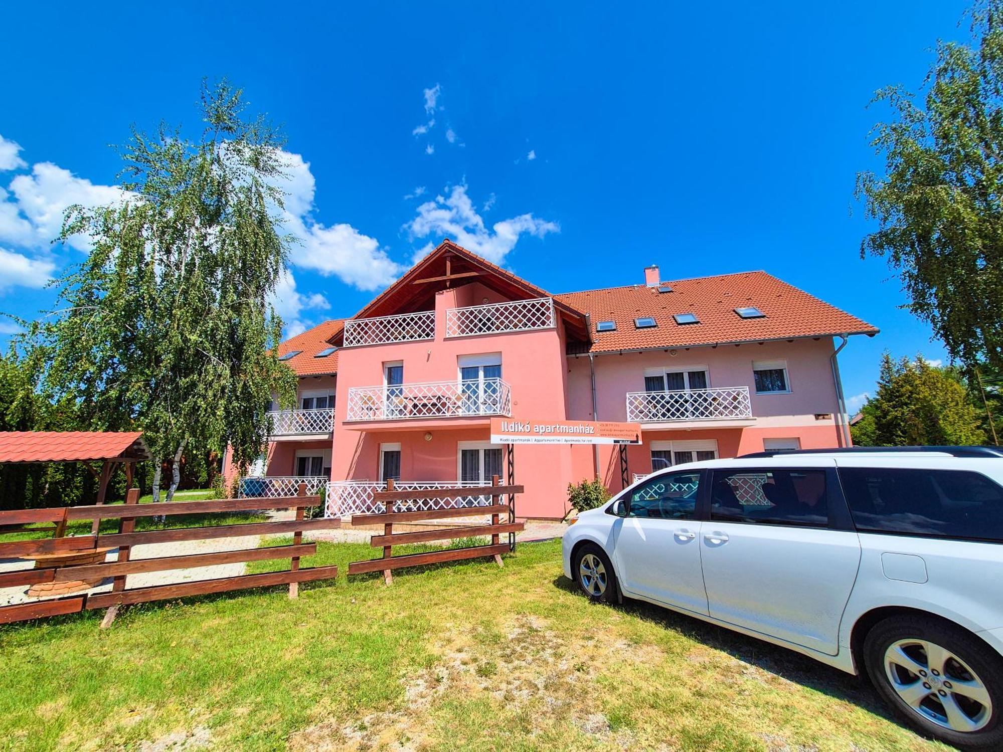Ildiko Apartmanhaz Замарди Экстерьер фото