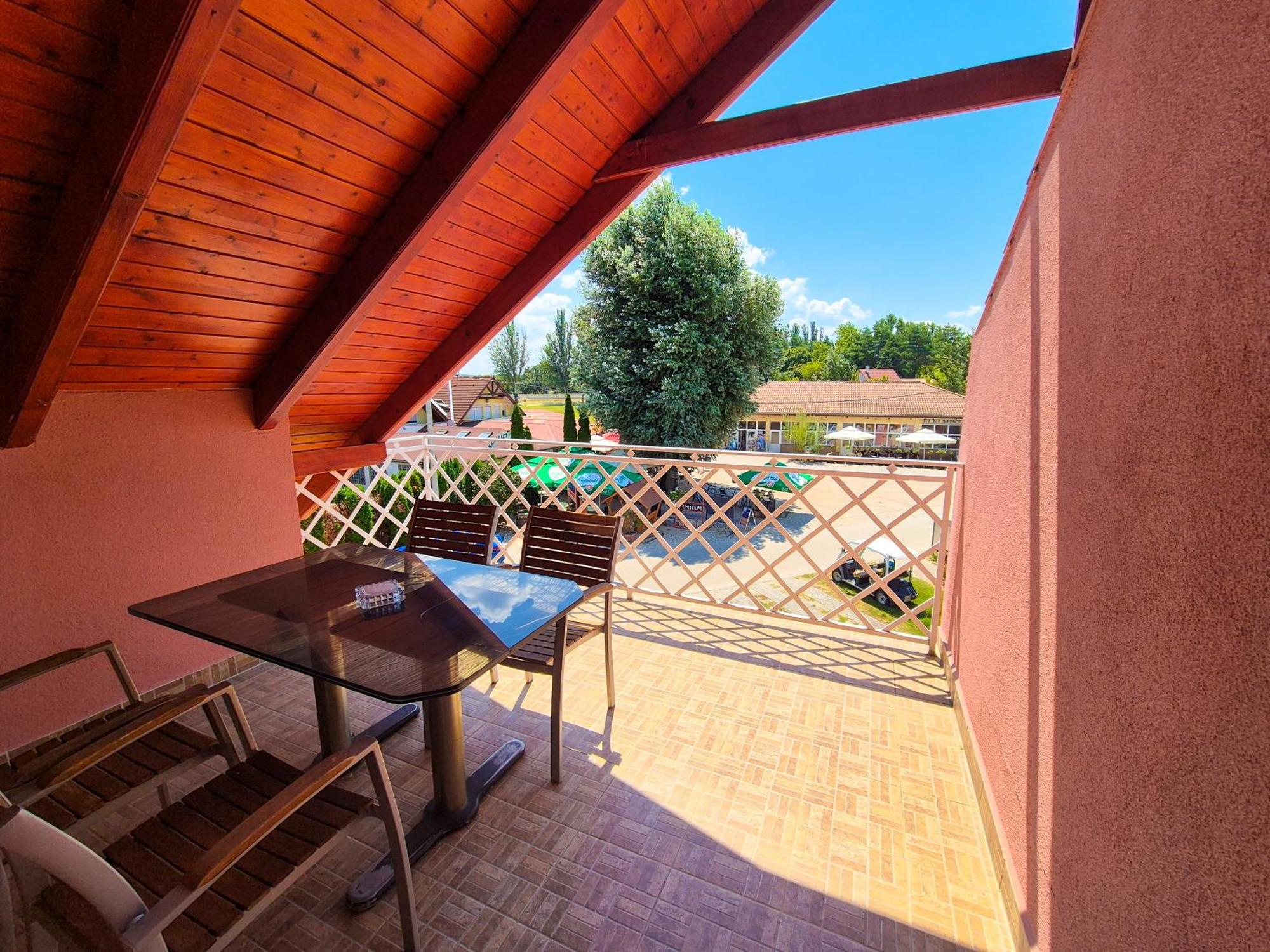 Ildiko Apartmanhaz Замарди Экстерьер фото