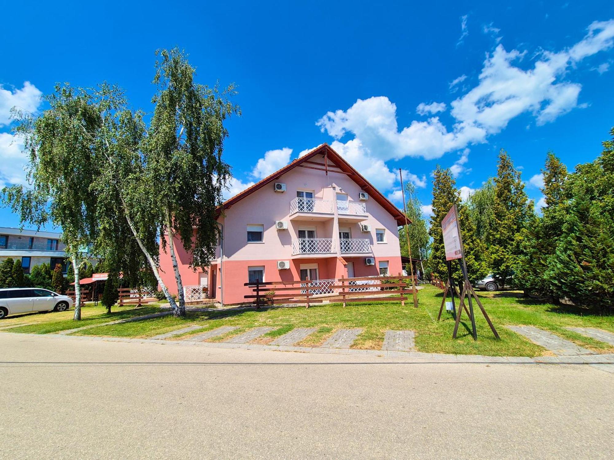 Ildiko Apartmanhaz Замарди Экстерьер фото