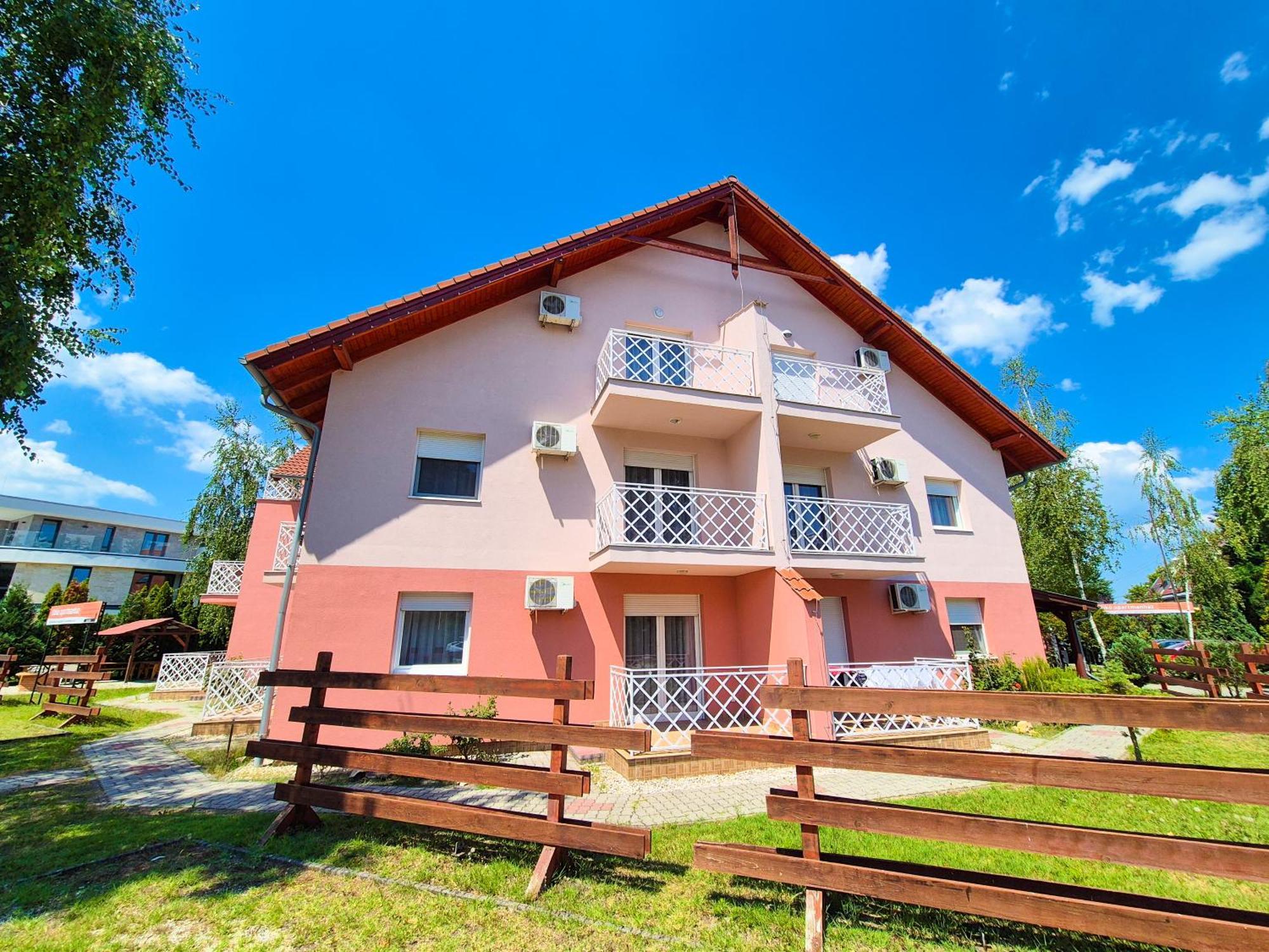 Ildiko Apartmanhaz Замарди Экстерьер фото