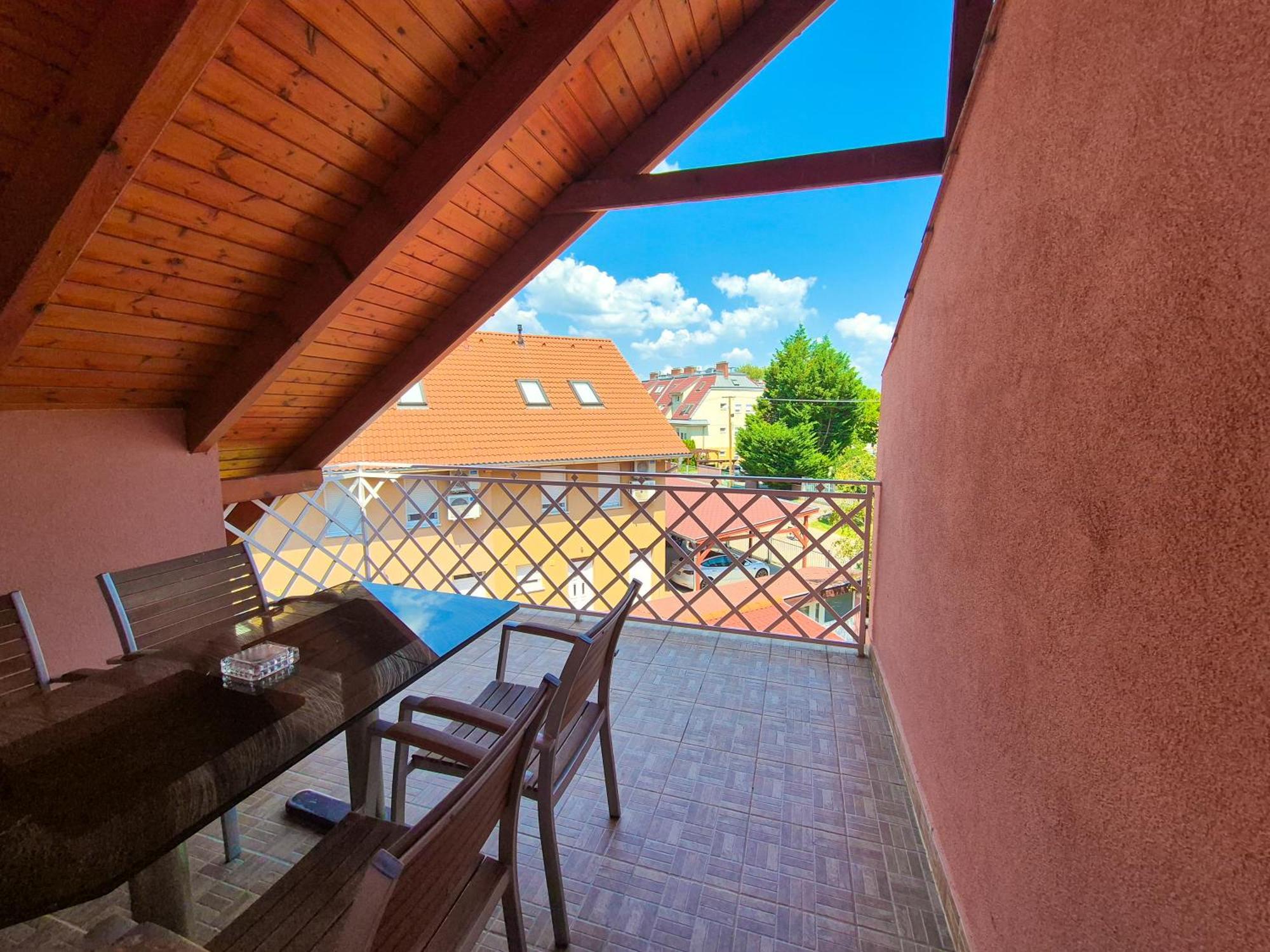 Ildiko Apartmanhaz Замарди Экстерьер фото